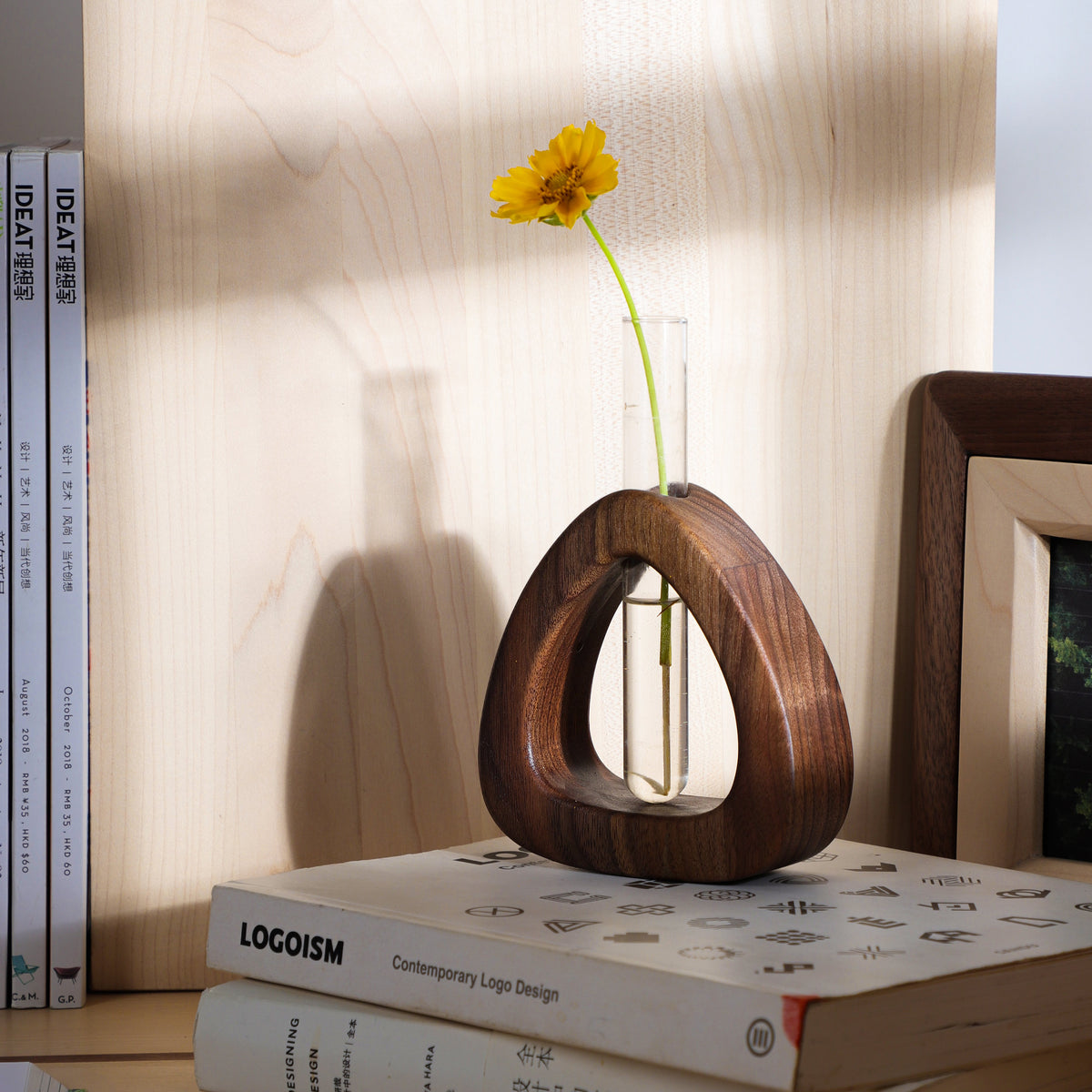 Black Walnut Hydroponic Vase