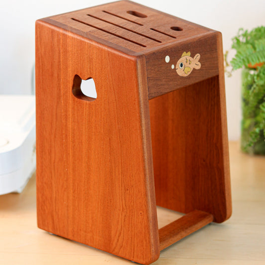 “Little Fish Blowing Bubbles” Patterned Knife Block