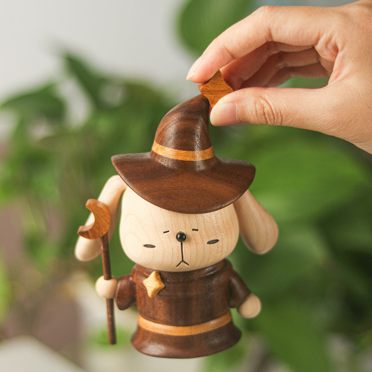 “The Great Wizard” Bunny Figurine
