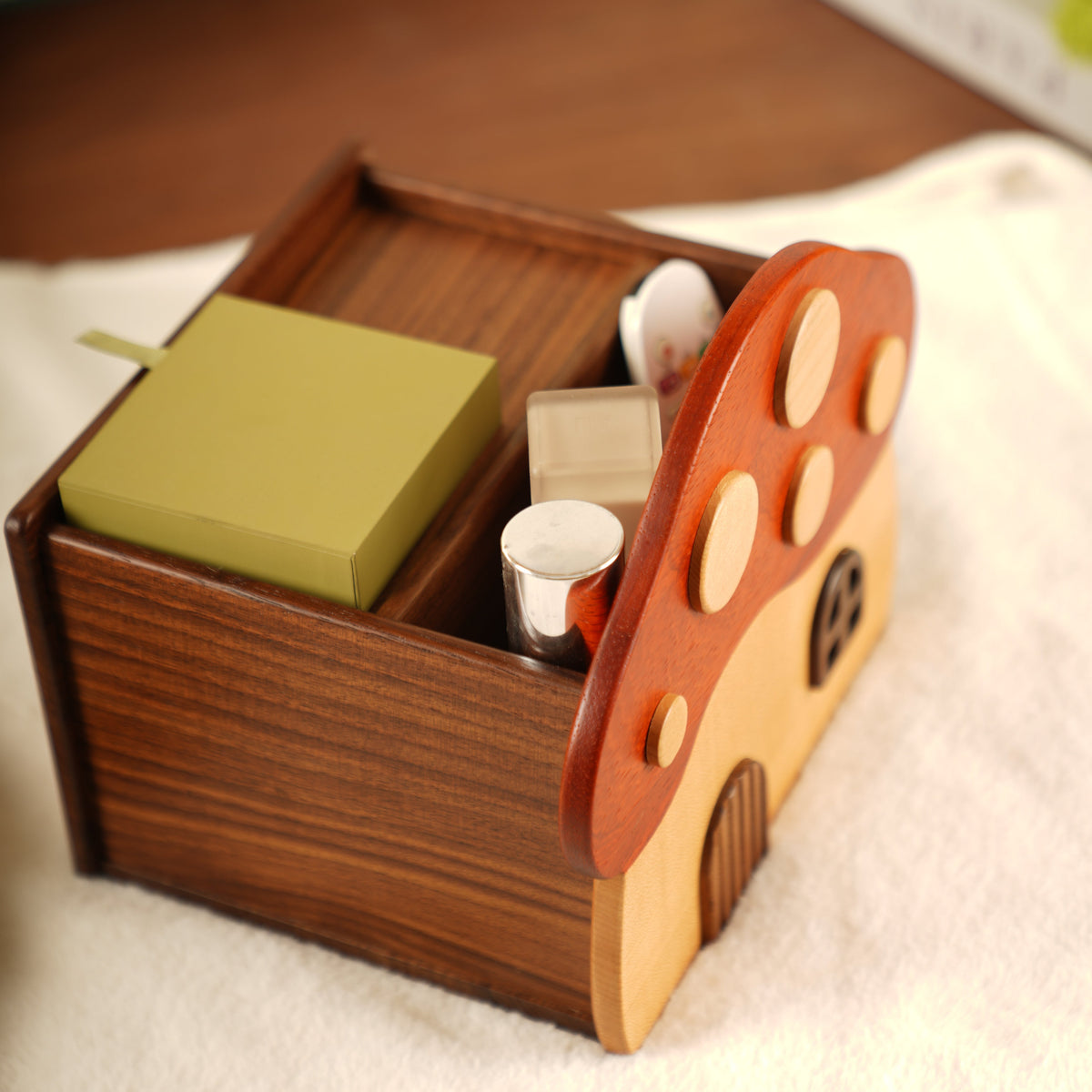 Small House Multifunctional Tissue Box Holder
