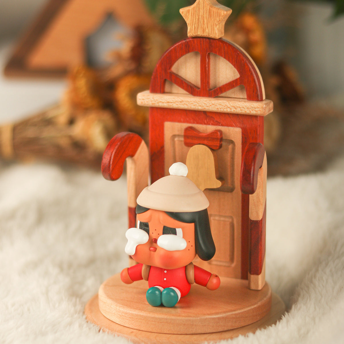 Christmas-Themed Wooden Display Stands
