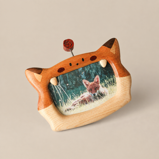 Fox-Shaped Picture Frame Fridge Magnet